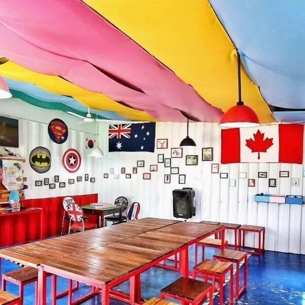 Pipe House Hostel