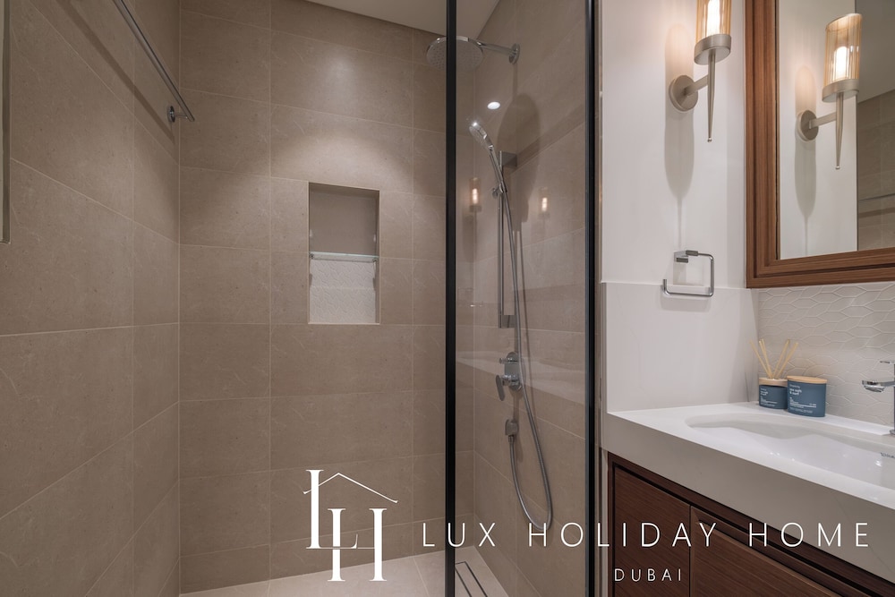 LUX  The Palace Residence Suite 2