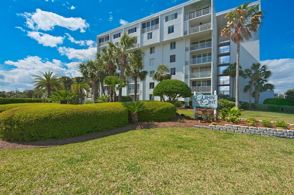Dolphin Point #602a