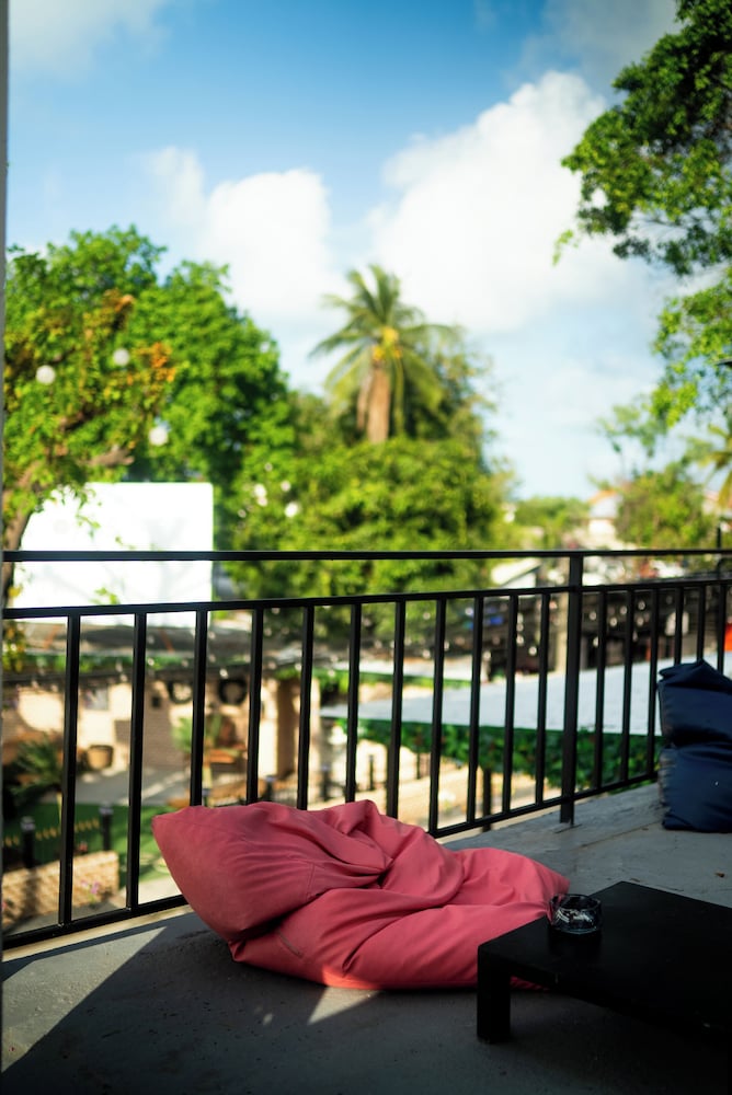 Bad Monkey Samui Hostel