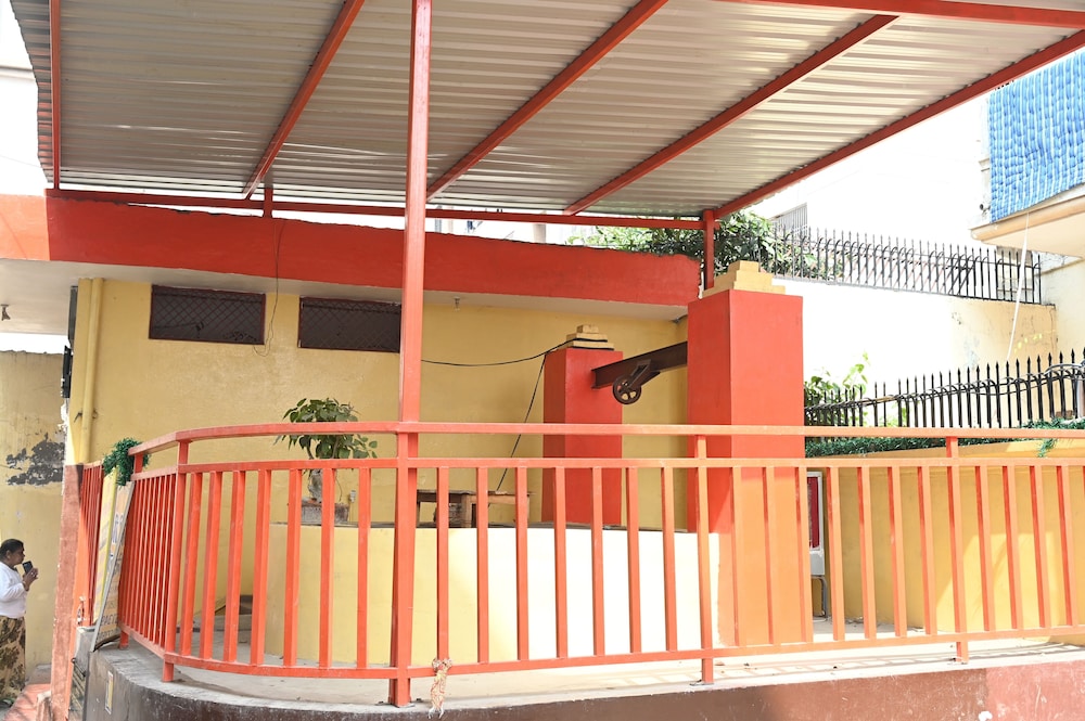 Siddhivinayak Temple Guest House