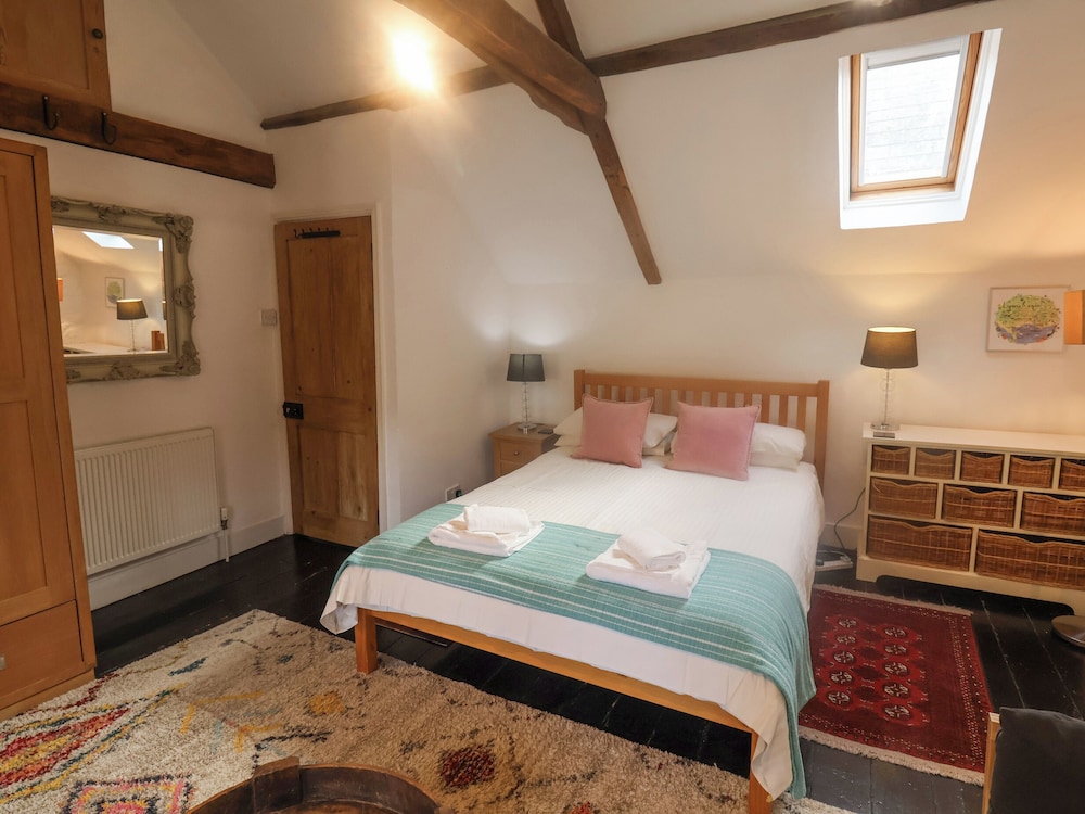 Coombe Street Cottage
