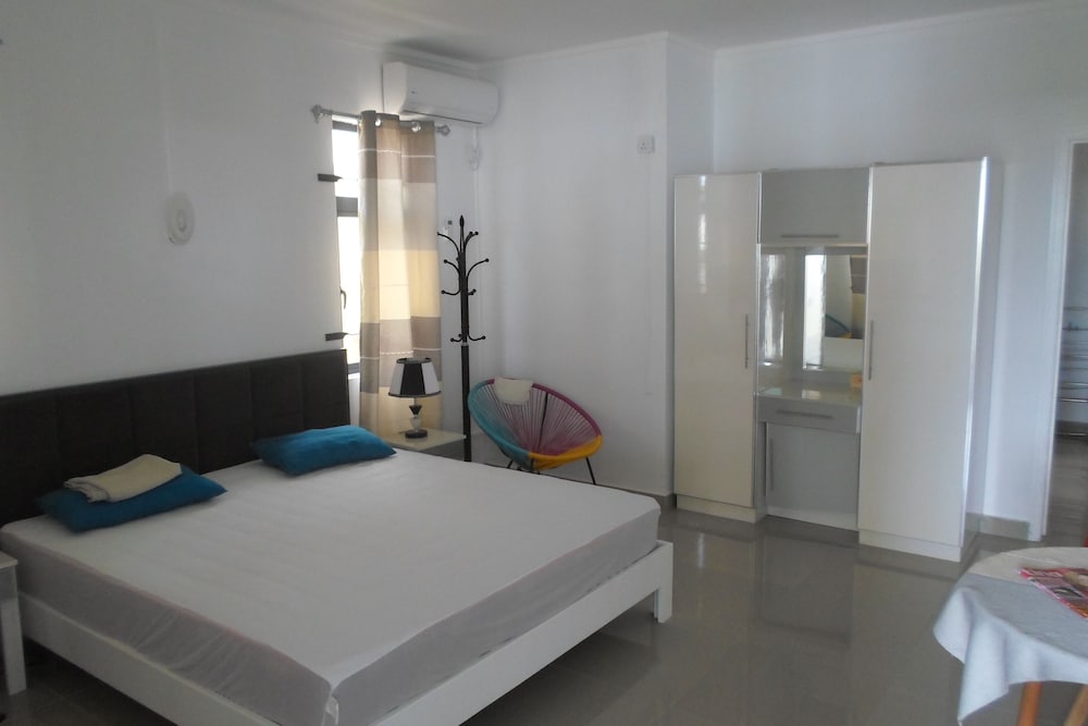 Residence La Colombe Vacation Rentals