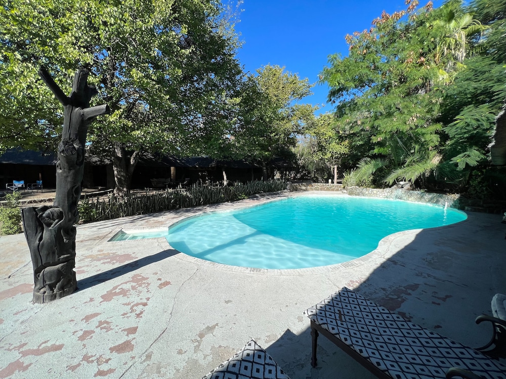 Gweta Lodge