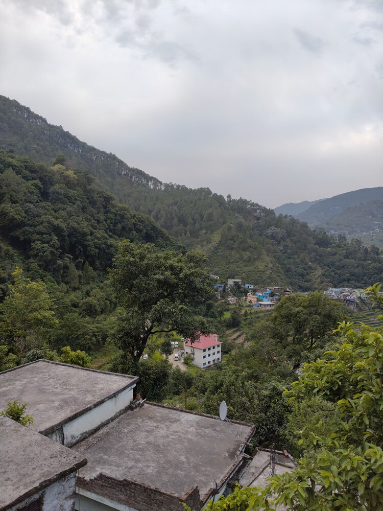 Sri Shakti Hotel & Restaurant