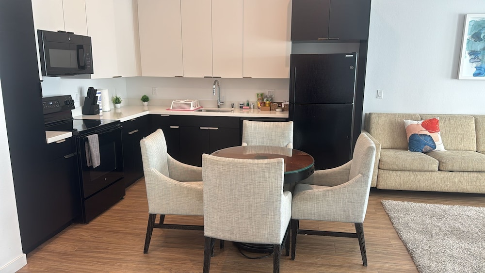 Premier Apts in Vibrant Downtown LA