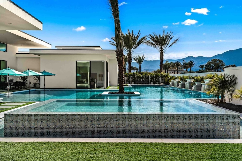 Sleeps 28 2 Luxe Villas w/ Pickleball Court Bravo Villas Dorada by Avantstay
