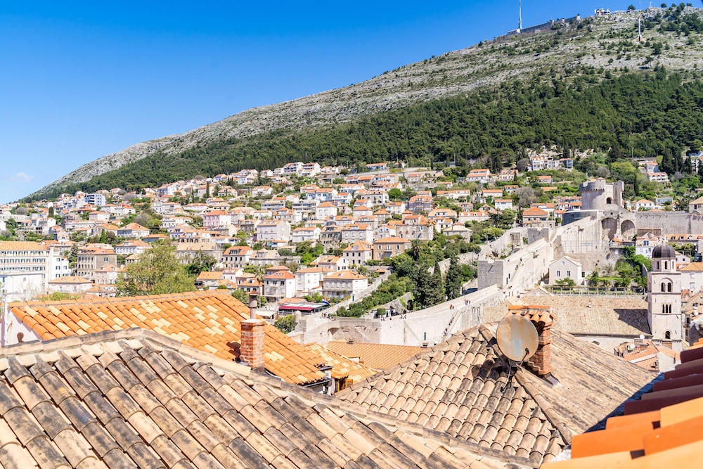 Apartments Foteza