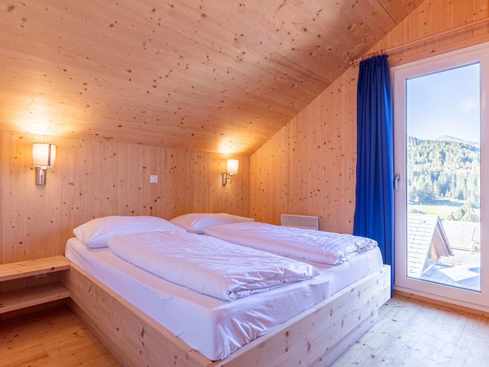 Lavish Chalet With Sauna Near Ski-slope