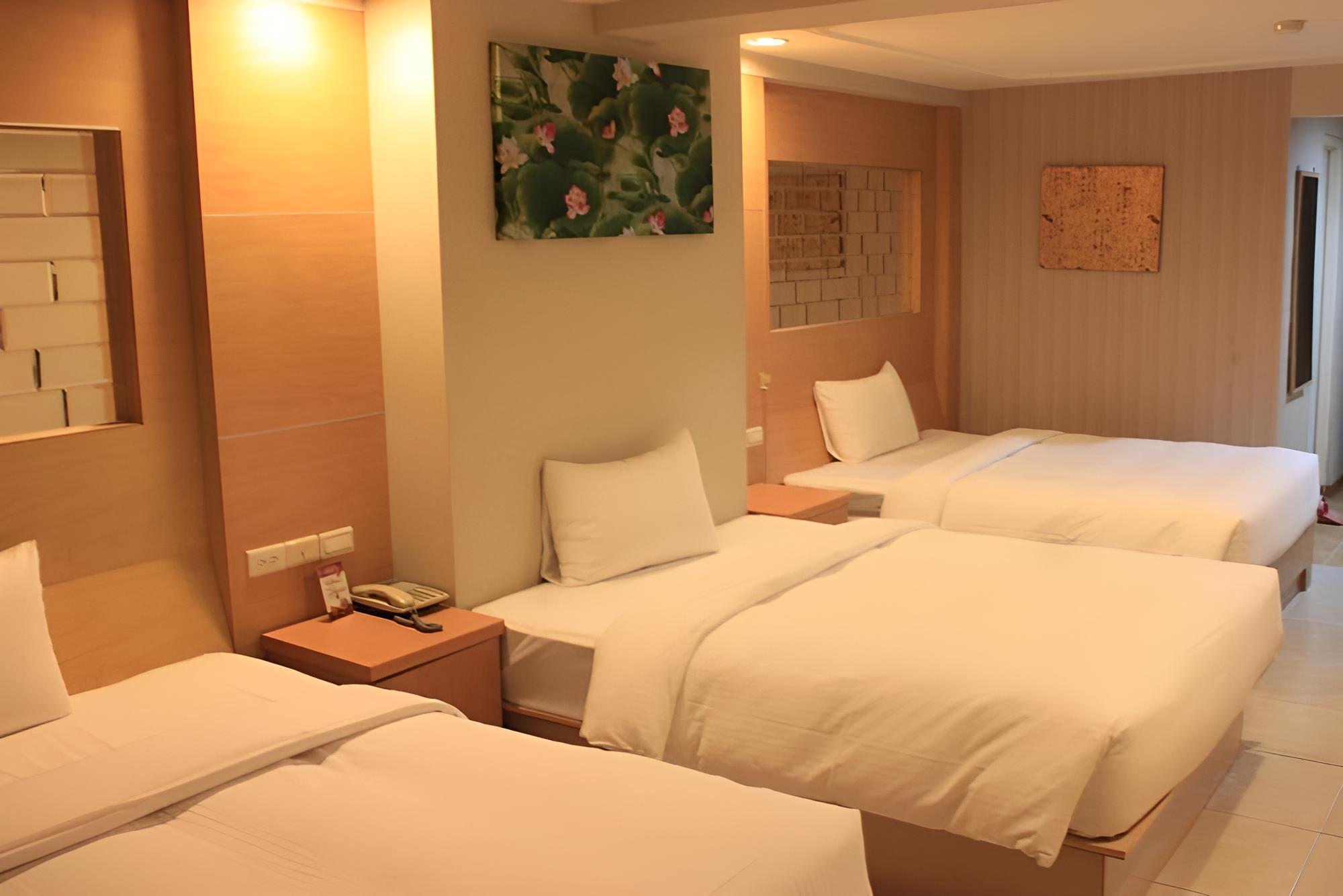 Sky 1 Hotel
