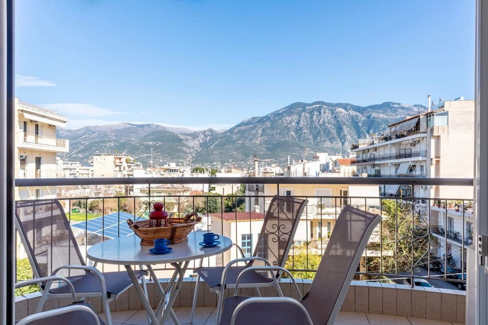 Comfy Beach Flat 10min to the City Center