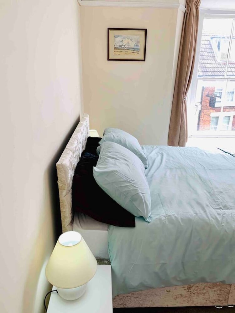 The Studio - Oxford Street Whitstable view 3