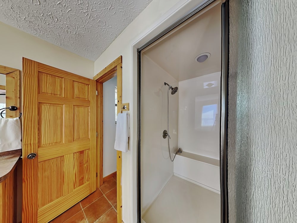 Honey Bear Hideaway by Jackson Mountain Rentals