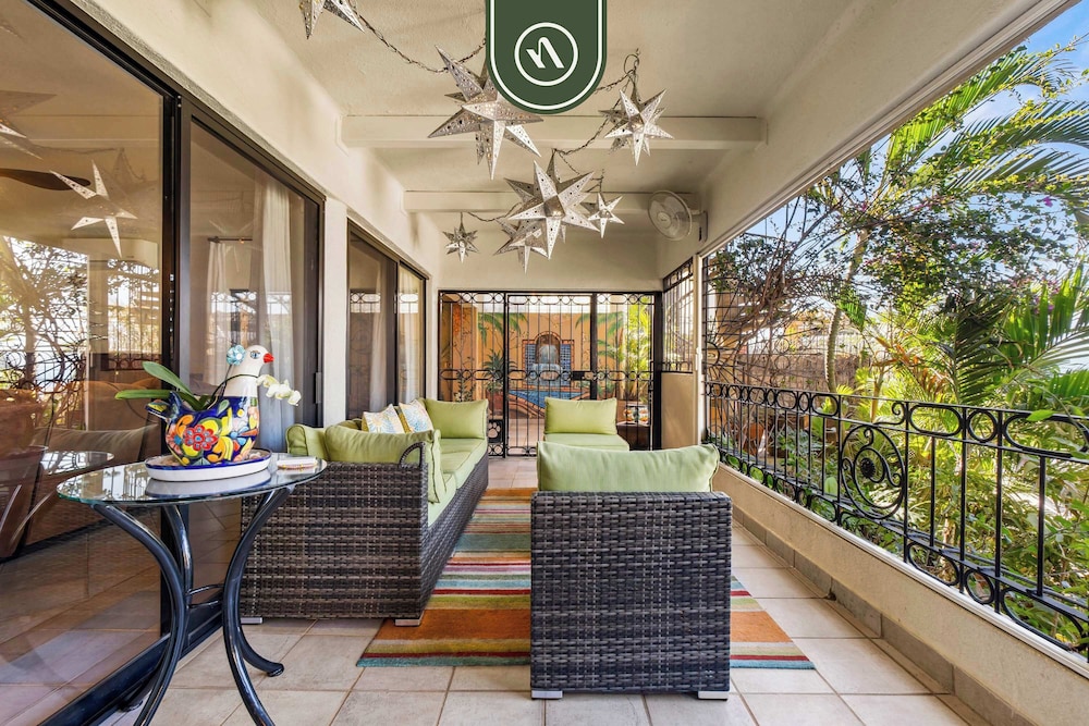 Mexican 2 BR Condo - Private Pool - Romantic Zone