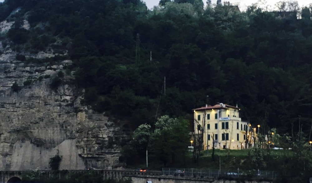 Villa del Sasso view 3