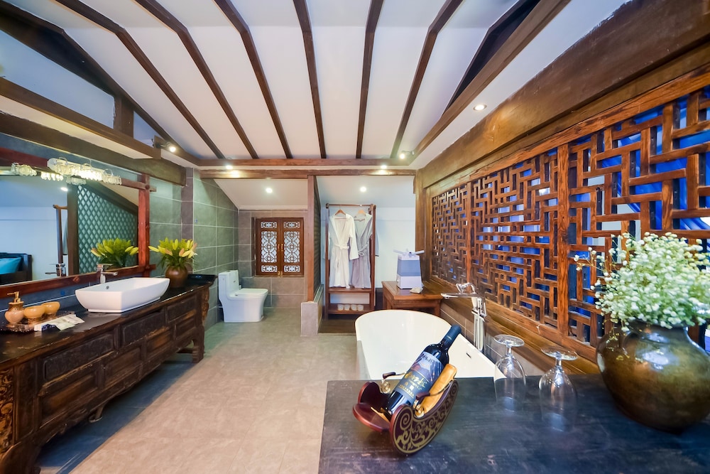 Lijiang Nali.Nali Garden Inn