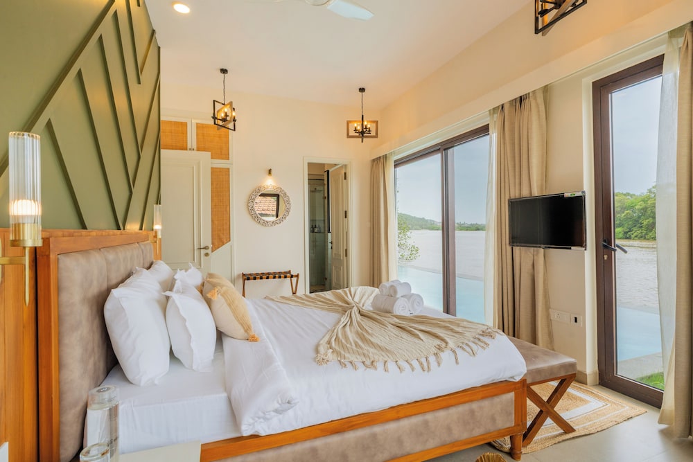 ELIVAAS VILLA FLEUVE