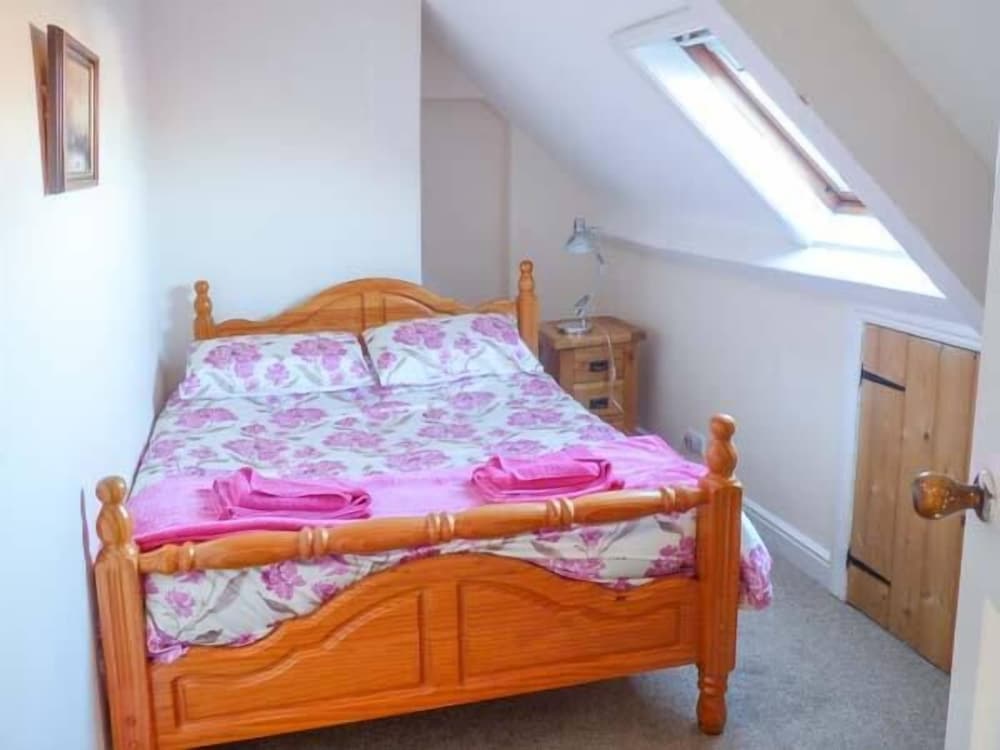 Mayfield Manor view 2