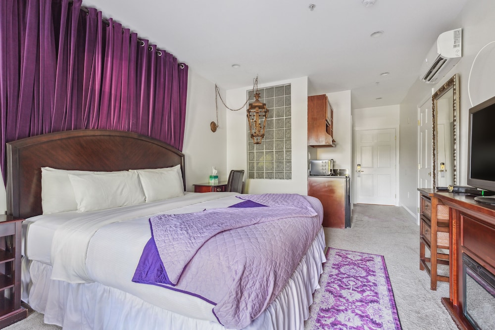 Columbia Vacations - The Columbia Inn at Peralynna Manor - Property Image 56