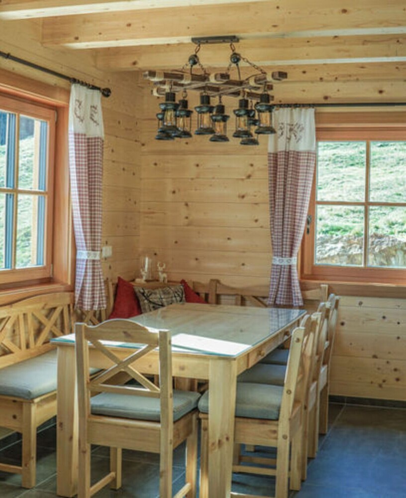 Hackihutte Mountain hut