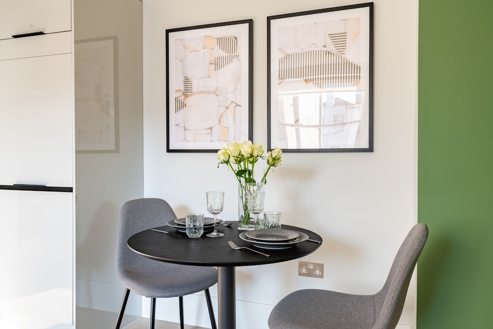 South Kensington Apartments