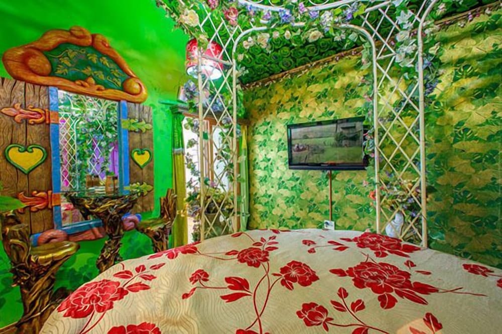 hotel room