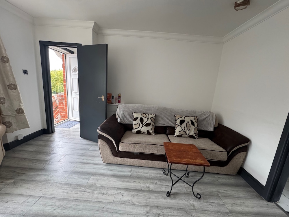 Daisy Haven in Southampton
