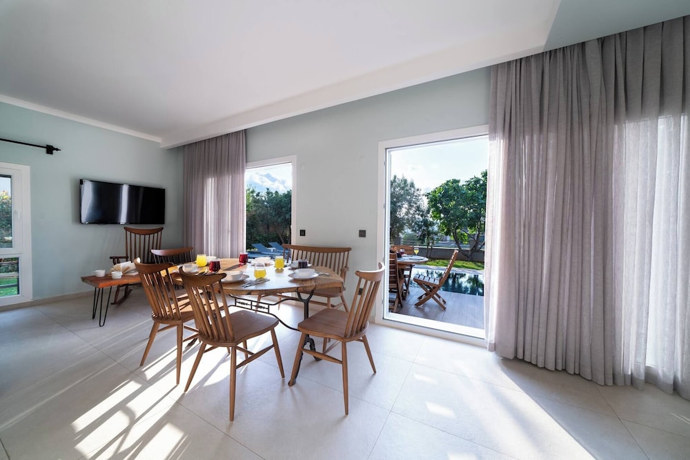 Ölüdeniz Plajına Yakın 3 Yatak Odalı Villa