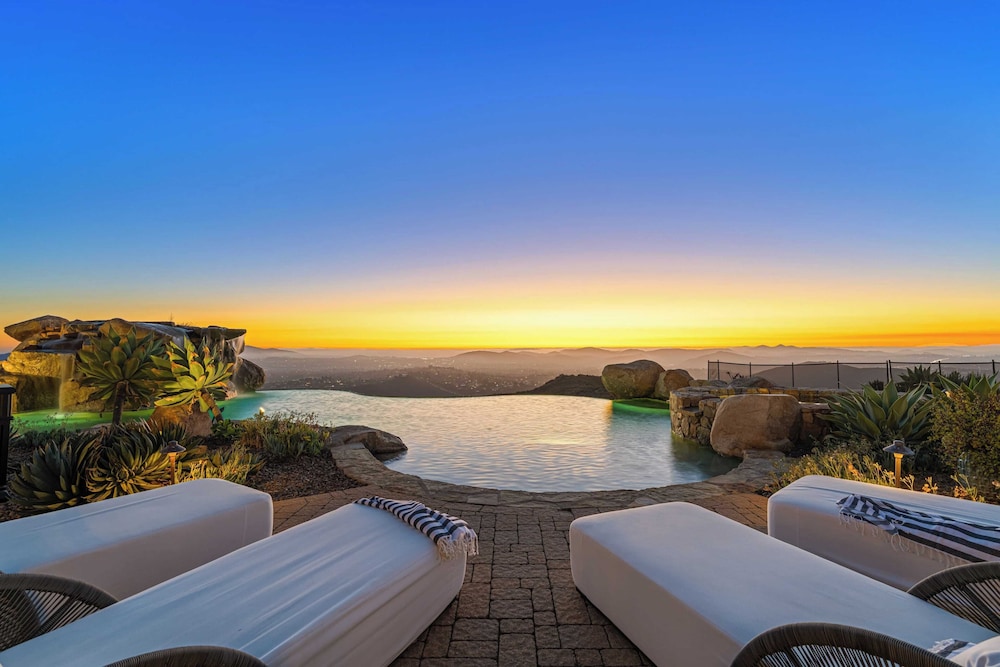 Infinity Pool, Theater, Pickleball + 360 Views Near Lake Poway Sunset Point Estate by Avantstay