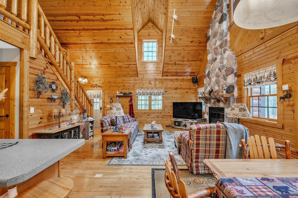 Woodlands Cabin Retreat In Oxford 2 Bedroom Cabin