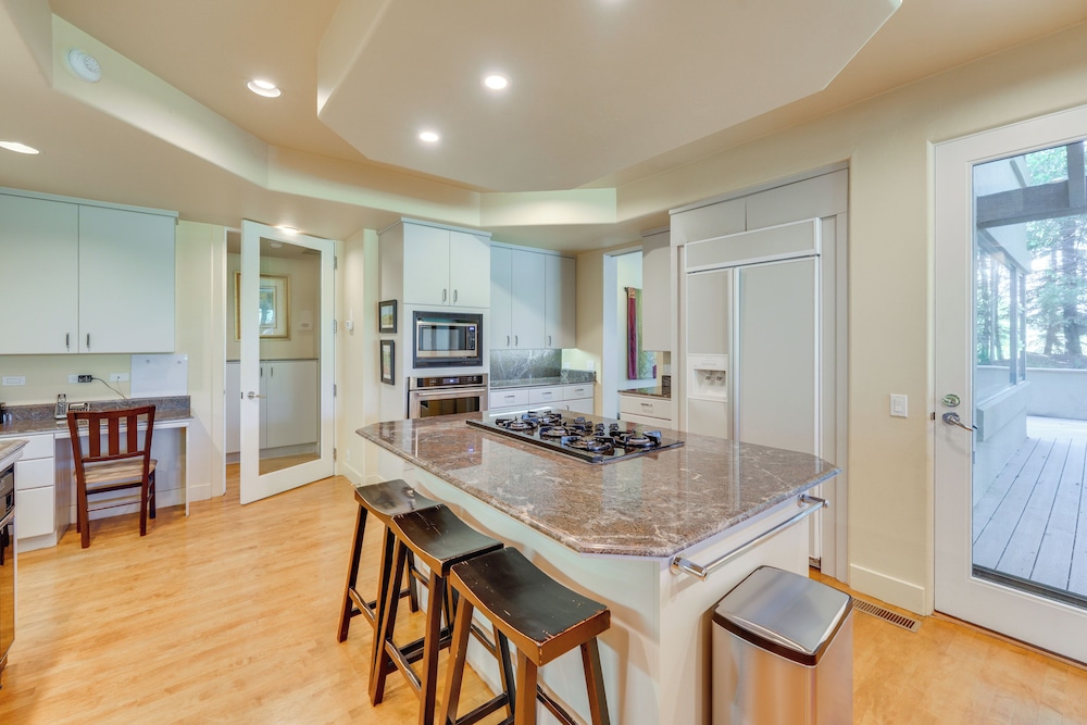 Expansive Sun Valley Home Close to Slopes!