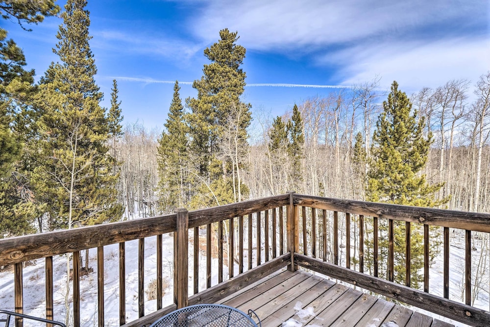 22str-00047 Fairplay Cabin w/ Deck on 3 Acres! view 4