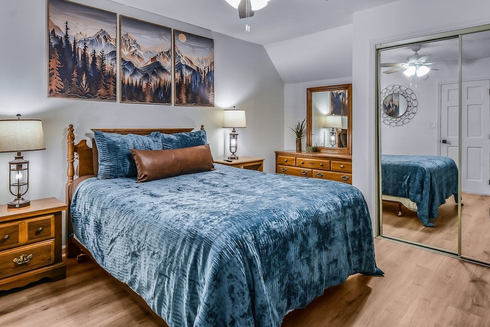 Smoky Mountain Bliss 2 Bedroom Cabin