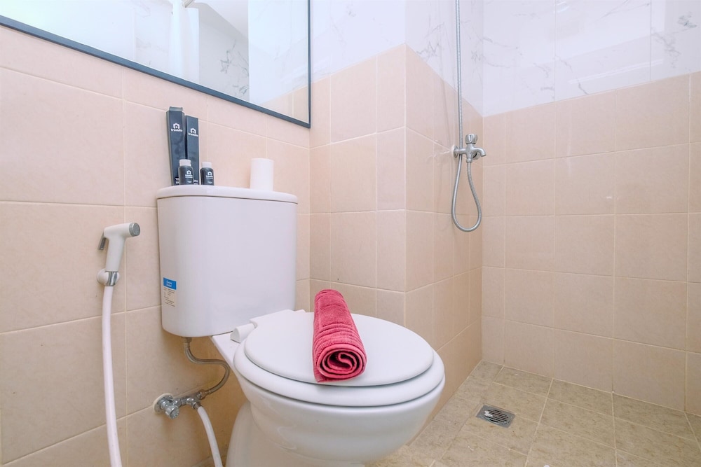 Best and Comfy 2BR Podomoro Golf View Apartment