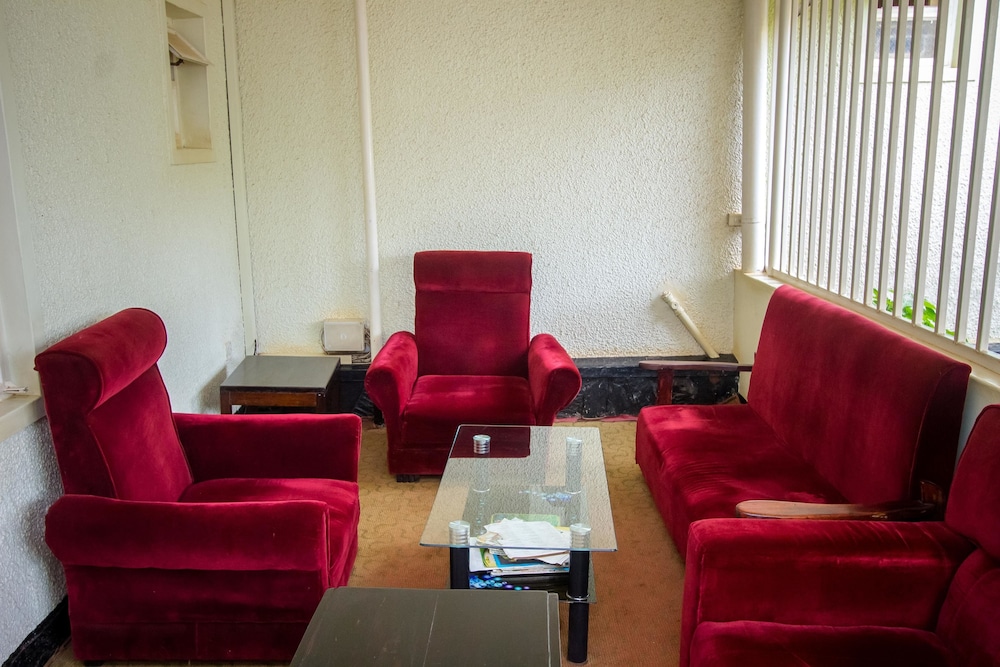 Emirina Travel Hotel