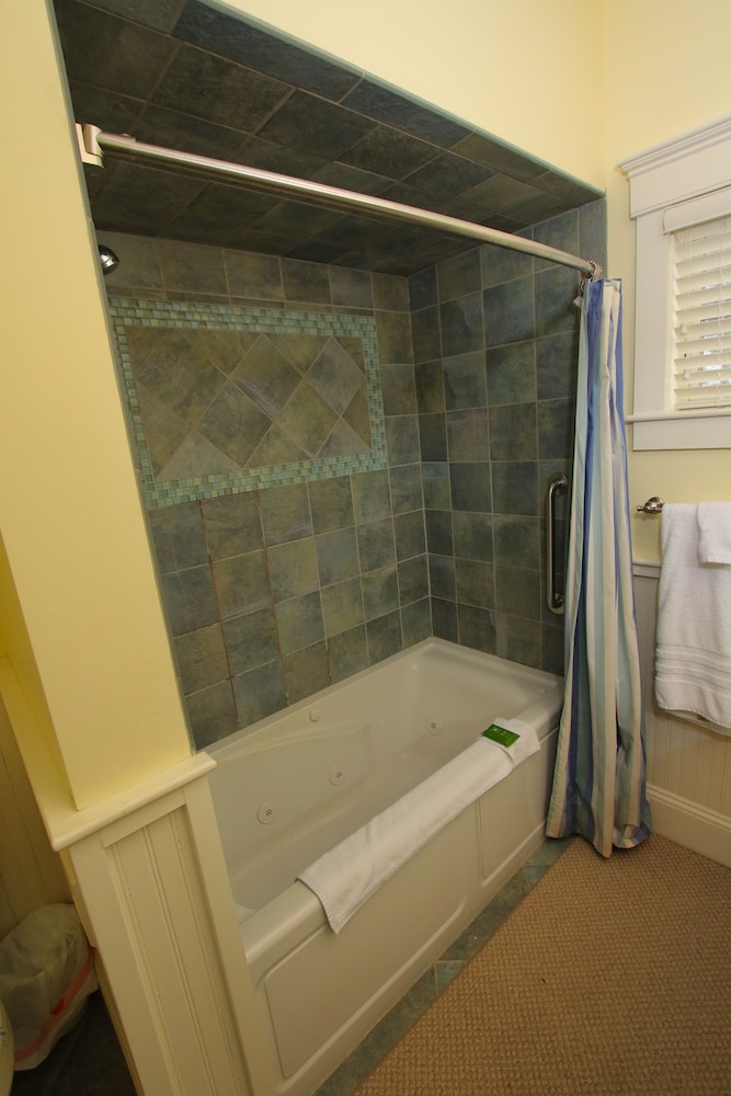 Sheepscot Harbour Village Resort