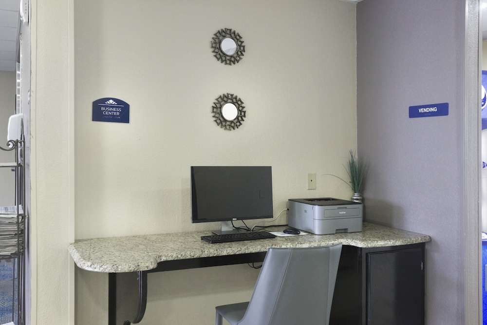 Meridian Vacations - Microtel Inn  Suites by Wyndham Meridian - Property Image 9