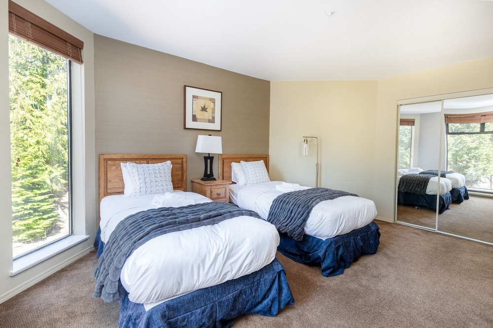 3217 Blueberry 208 - Image 5