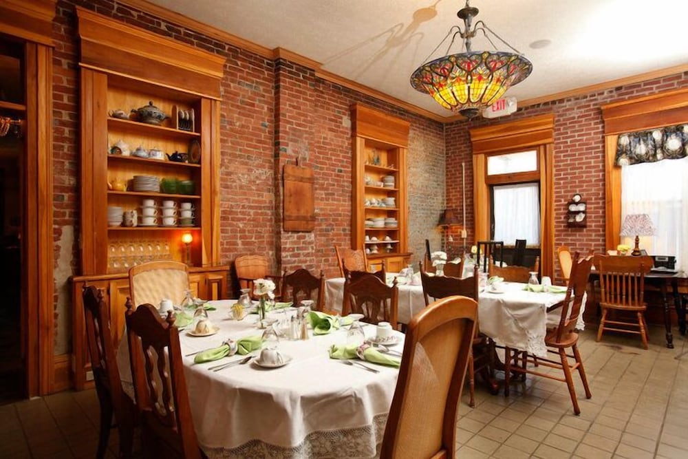 Market Street Inn