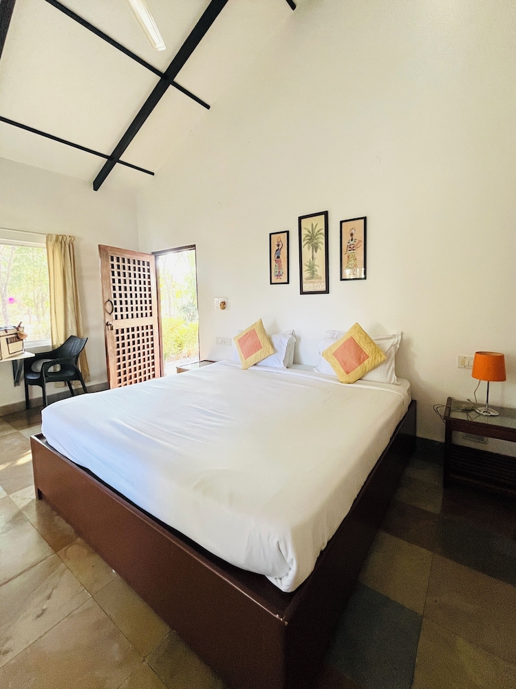 The Hideaway Hosur