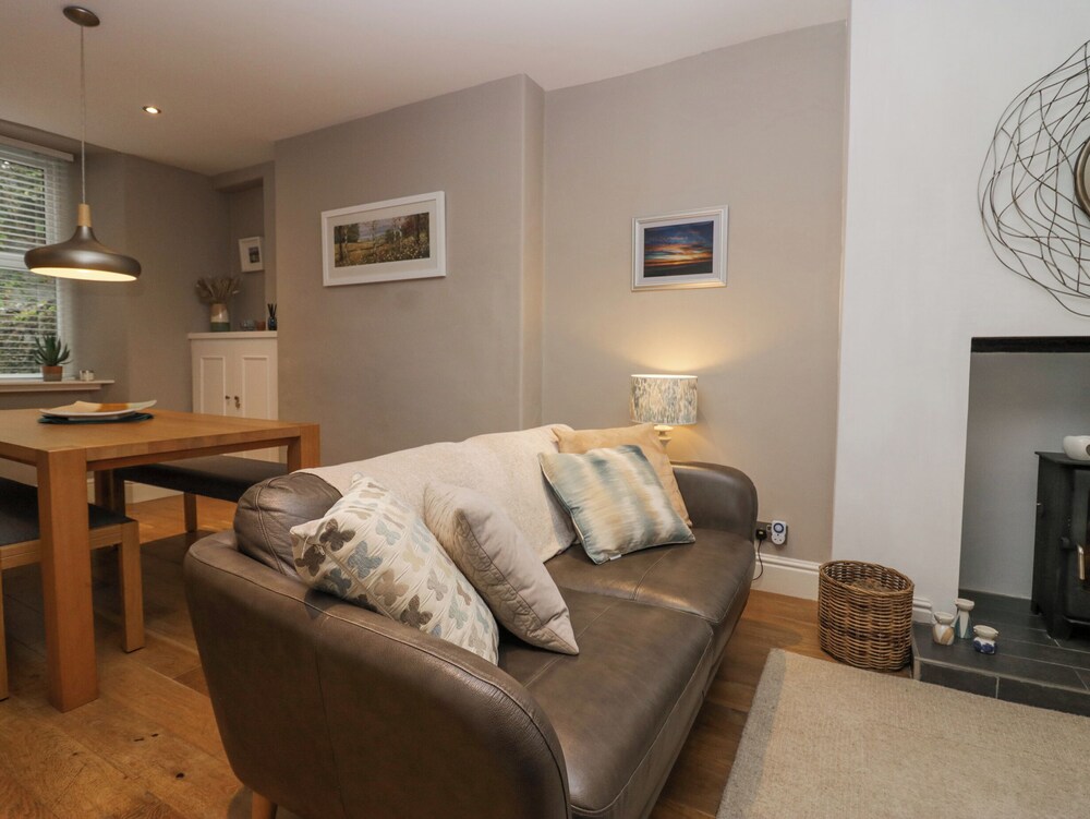 Lily Cottage