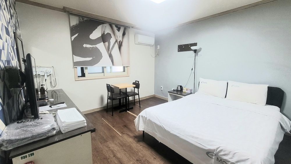 e motel