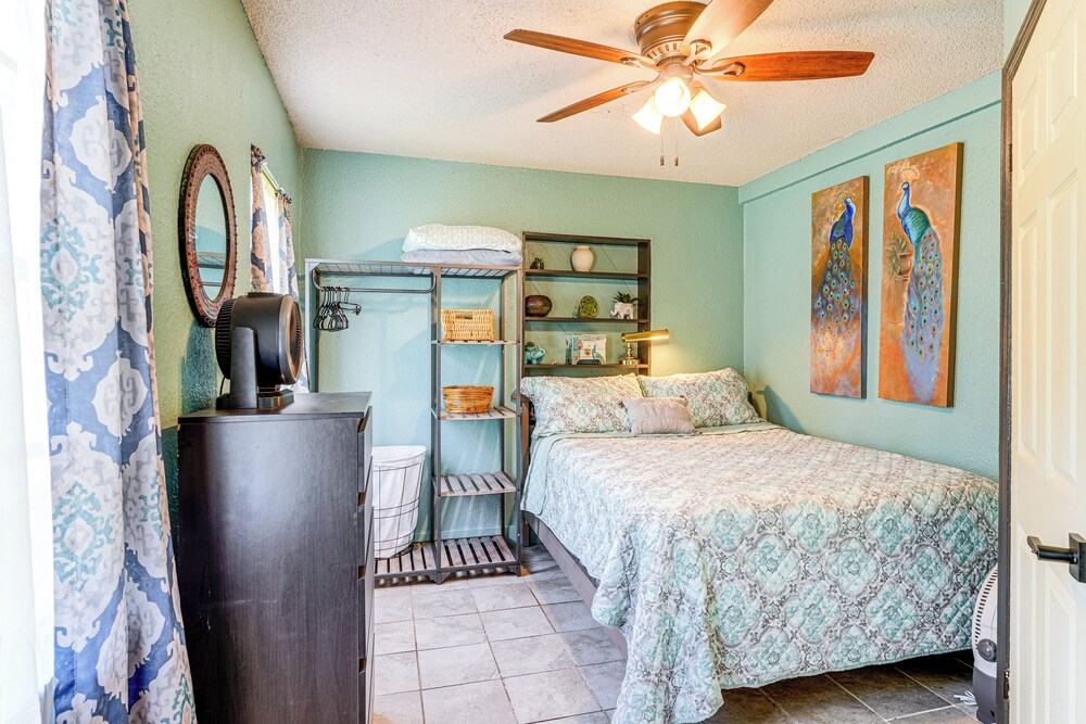 Near Tampa Attractions: Boho Bungalow on 20 Acres!