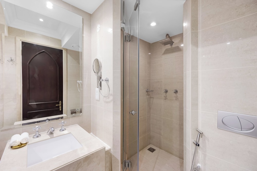 Durrani Homes - Heaven on Earth collection 5BR with panorama Burj Khalifa and fountain views