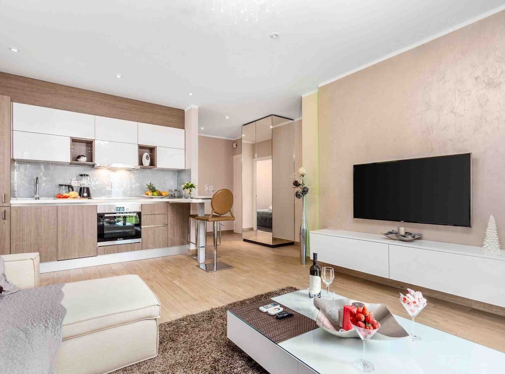 Modern Comfort With Shared Pool & Lush Green Surroundings in Kastav