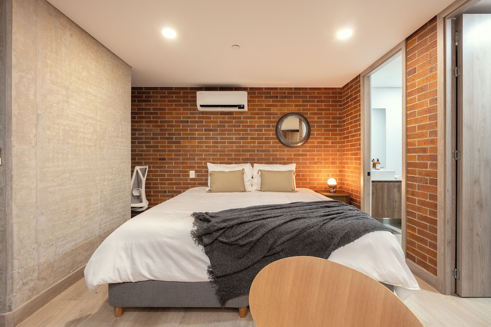 Kyux Studios by MOME