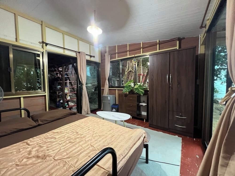 Smiley Bungalows Guesthouse