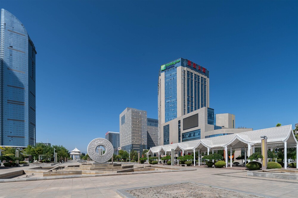 Holiday Inn Express Yinchuan Yuehai by IHG