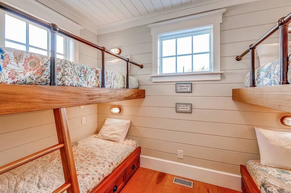 Watch Hill 5 Bedroom Holiday Home By Bald Head Island