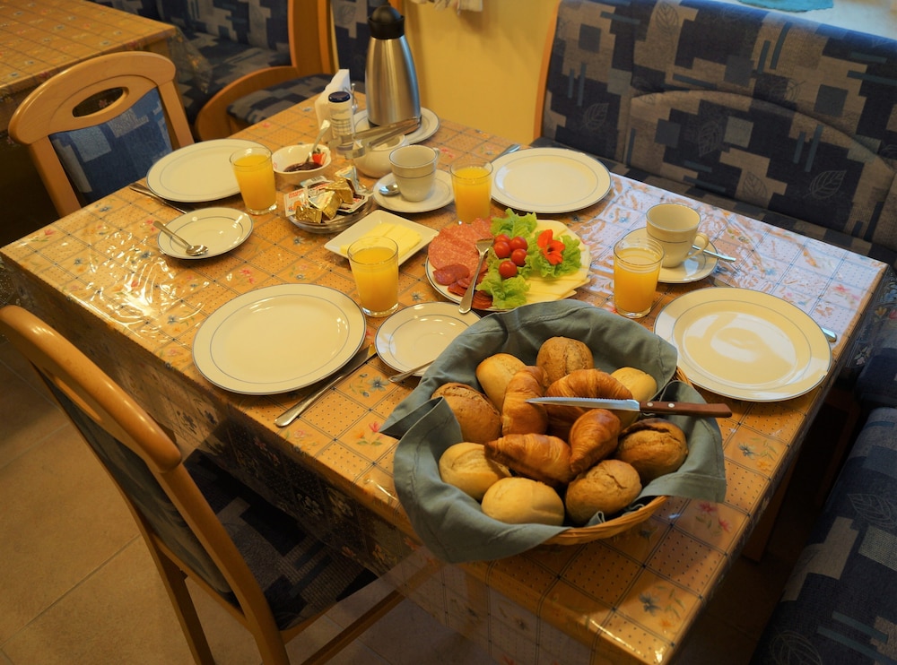Photo 36